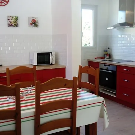 Baratzean Apartment